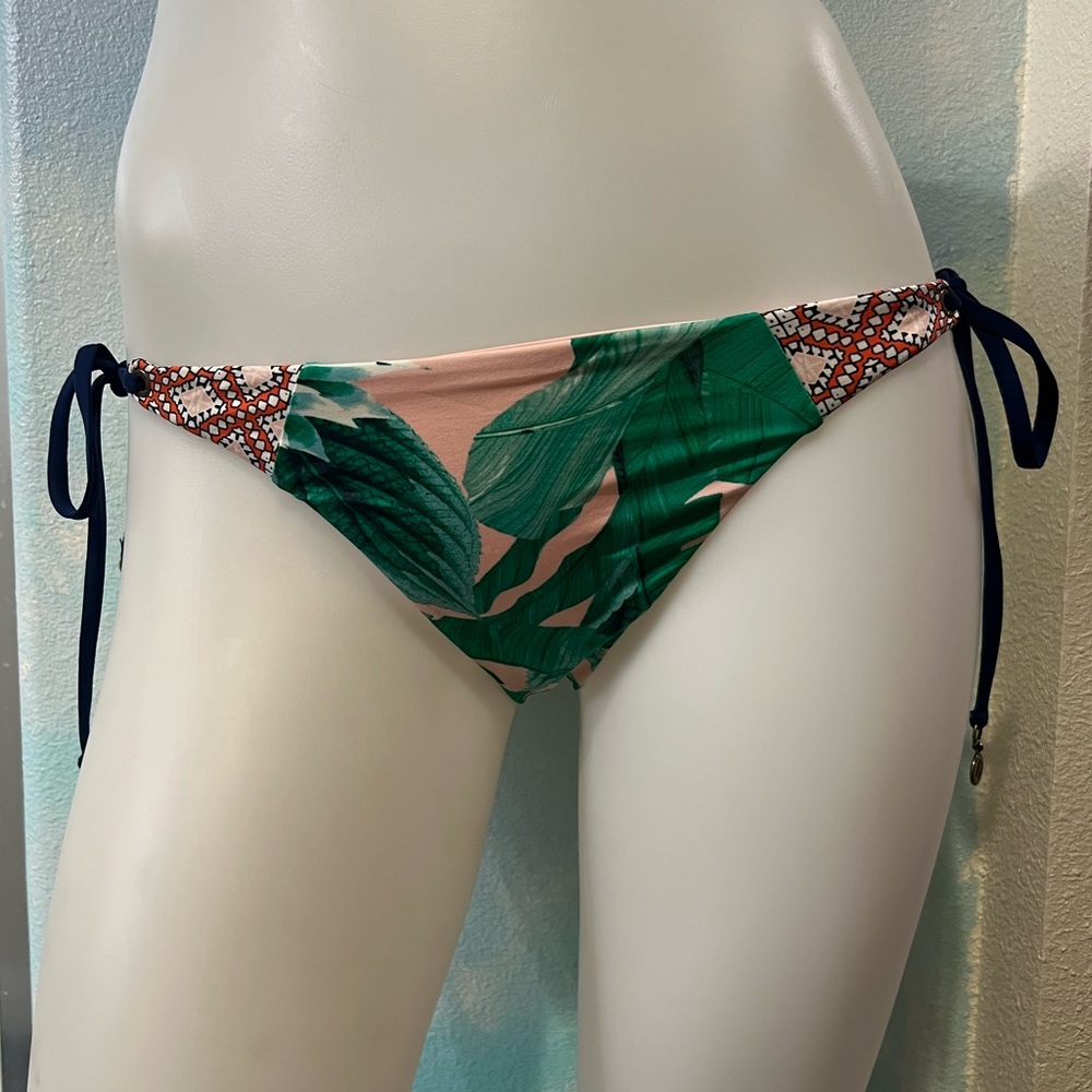 NWT Sperry Green Leaf Patterned Bikini Bottoms